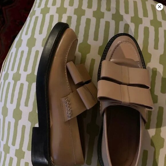 Marni | Double Bow Leather Loafers in tan - Picture 3 of 6